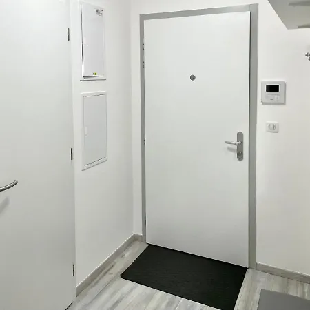 Topbeer - Stein Apartman